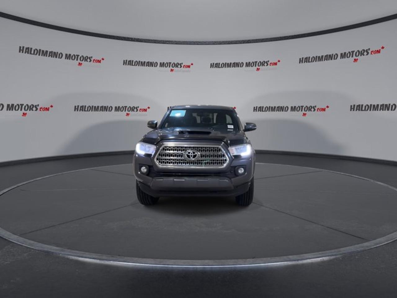 2016 Toyota Tacoma TRD Sport Double Cab 4wd | No accidents Photo2