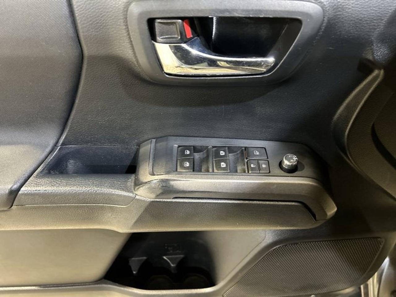 2016 Toyota Tacoma TRD Sport Double Cab 4wd | No accidents Photo