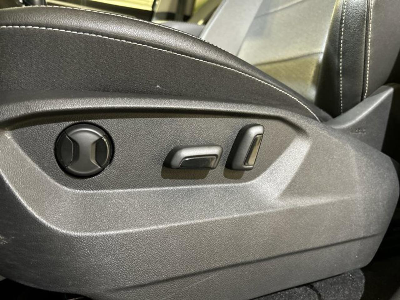 2021 Volkswagen Atlas Comfortline 4MOTION | One owner Photo