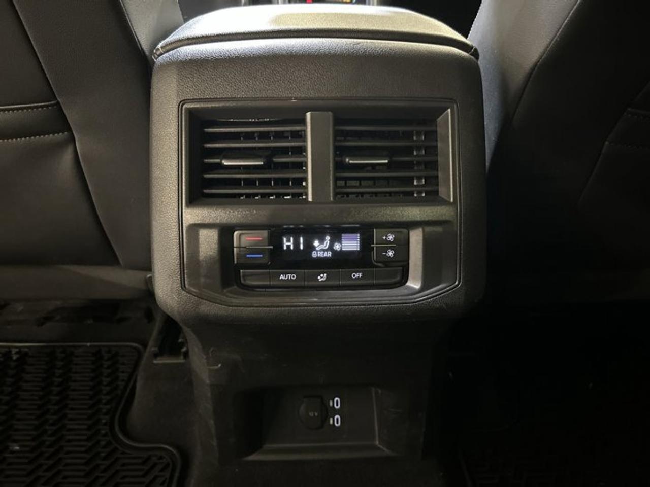 2021 Volkswagen Atlas Comfortline 4MOTION | One owner Photo