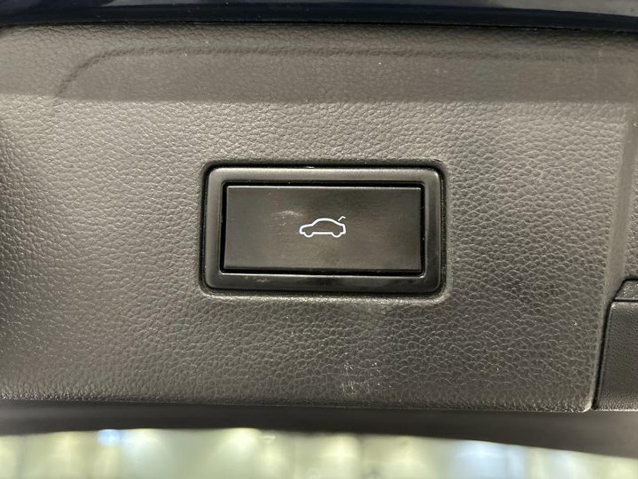 2021 Volkswagen Atlas Comfortline 4MOTION | One owner Photo