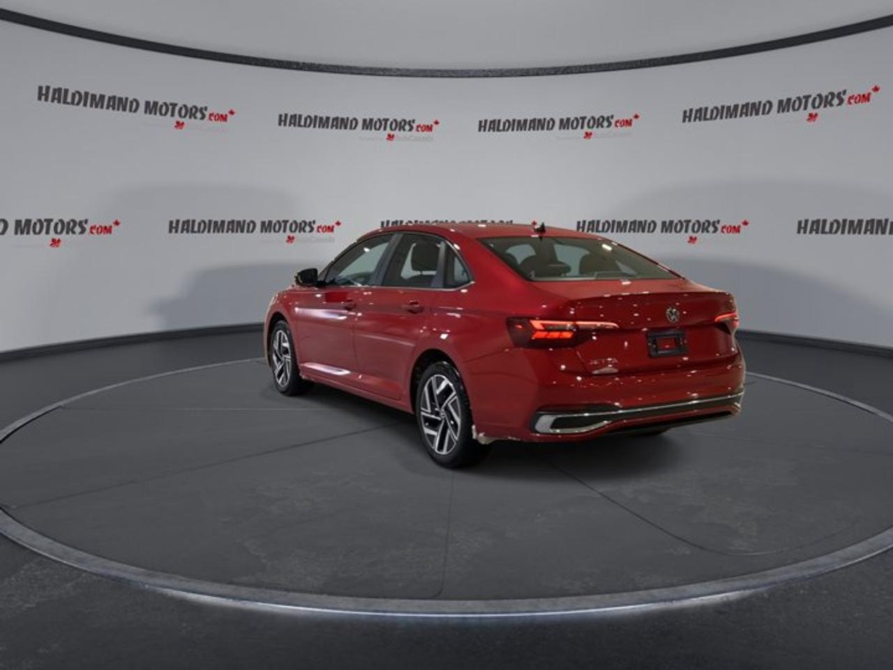 2023 Volkswagen Jetta Highline | Accident Free | Sunroof | Navigation Photo