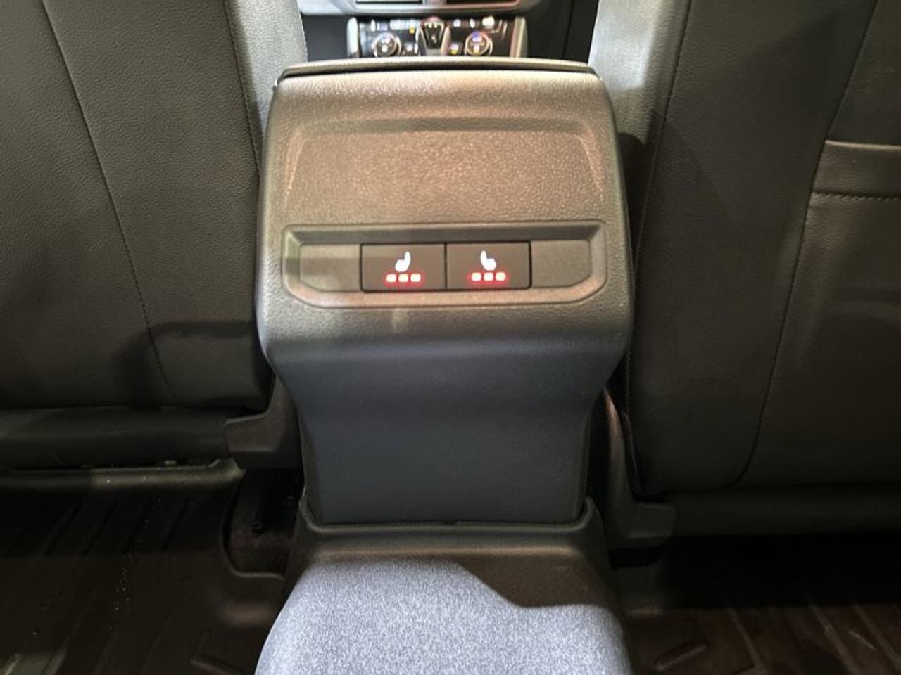 2023 Volkswagen Jetta Highline | Accident Free | Sunroof | Navigation Photo