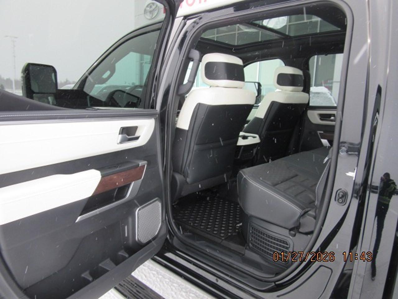 2023 Toyota Tundra Capstone Hybrid Photo