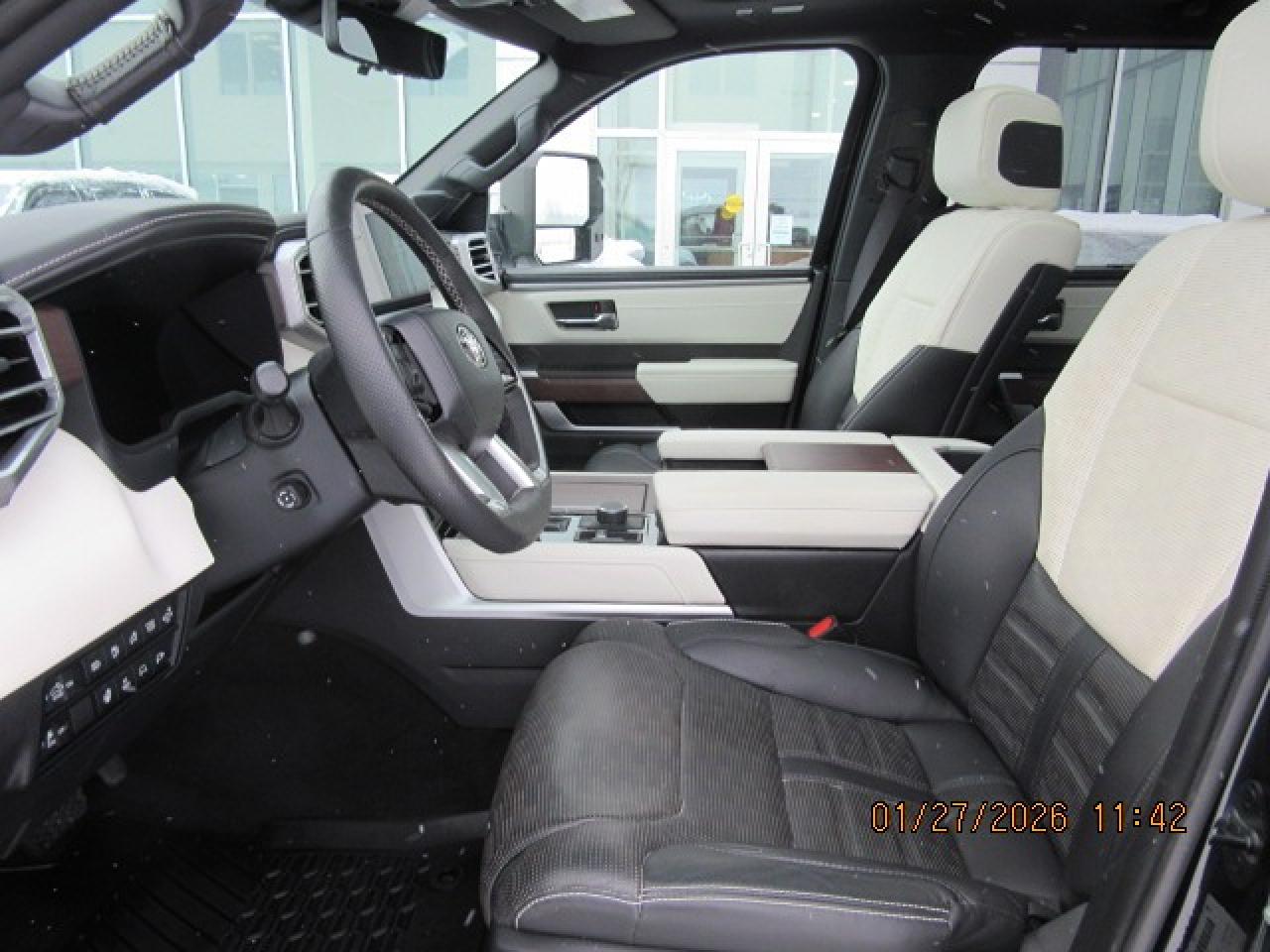 2023 Toyota Tundra Capstone Hybrid Photo