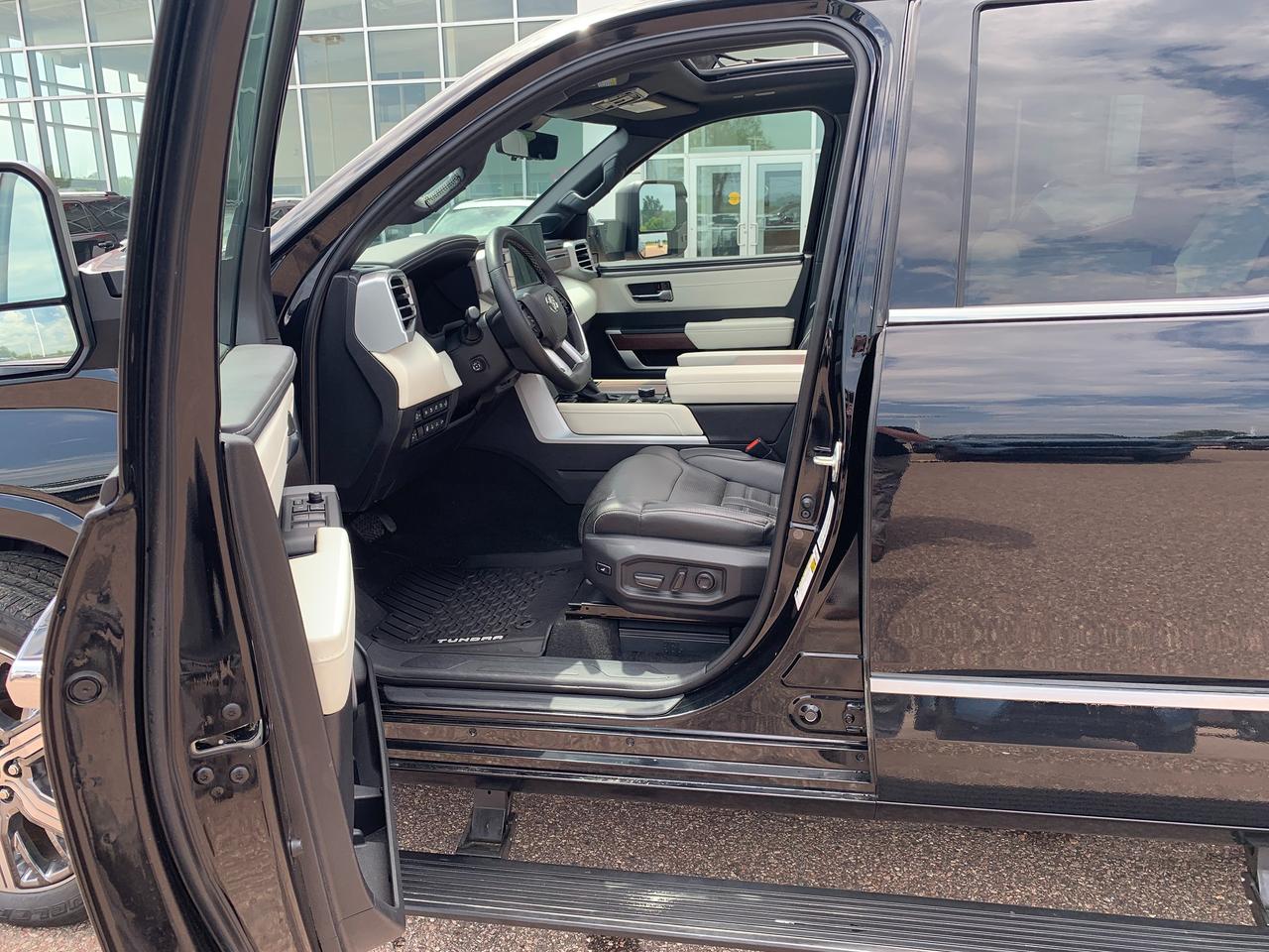 2023 Toyota Tundra Capstone Hybrid Photo