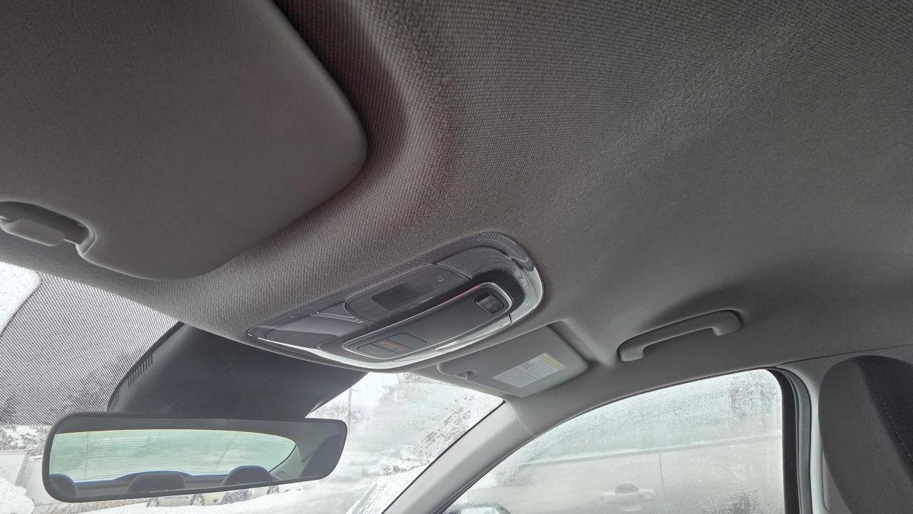 2022 Hyundai Elantra Essential Photo