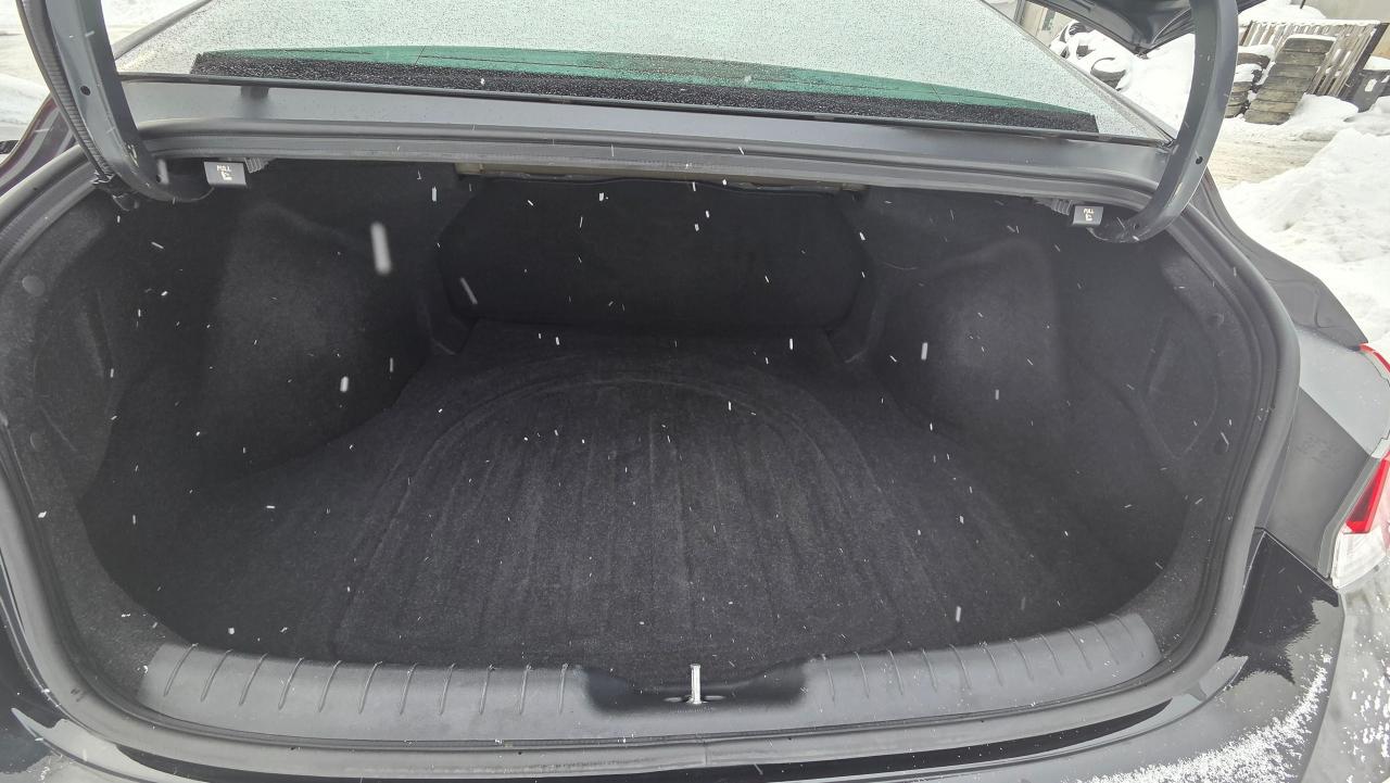 2022 Hyundai Elantra Essential Photo