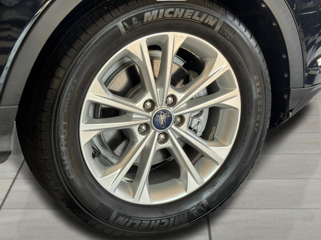 2017 Ford Escape SE+ApplePlay+Camera+Heated Seats+Rear Park Sensors Photo48