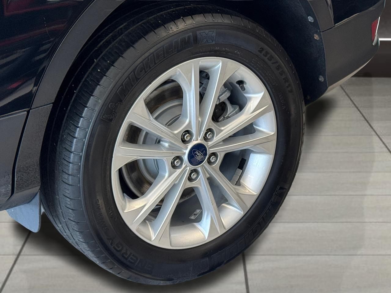 2017 Ford Escape SE+ApplePlay+Camera+Heated Seats+Rear Park Sensors Photo