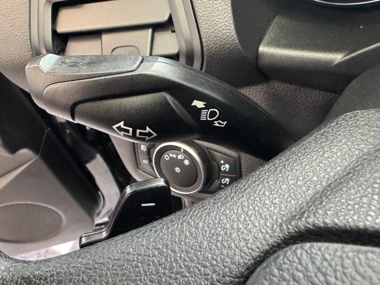 2017 Ford Escape SE+ApplePlay+Camera+Heated Seats+Rear Park Sensors Photo40