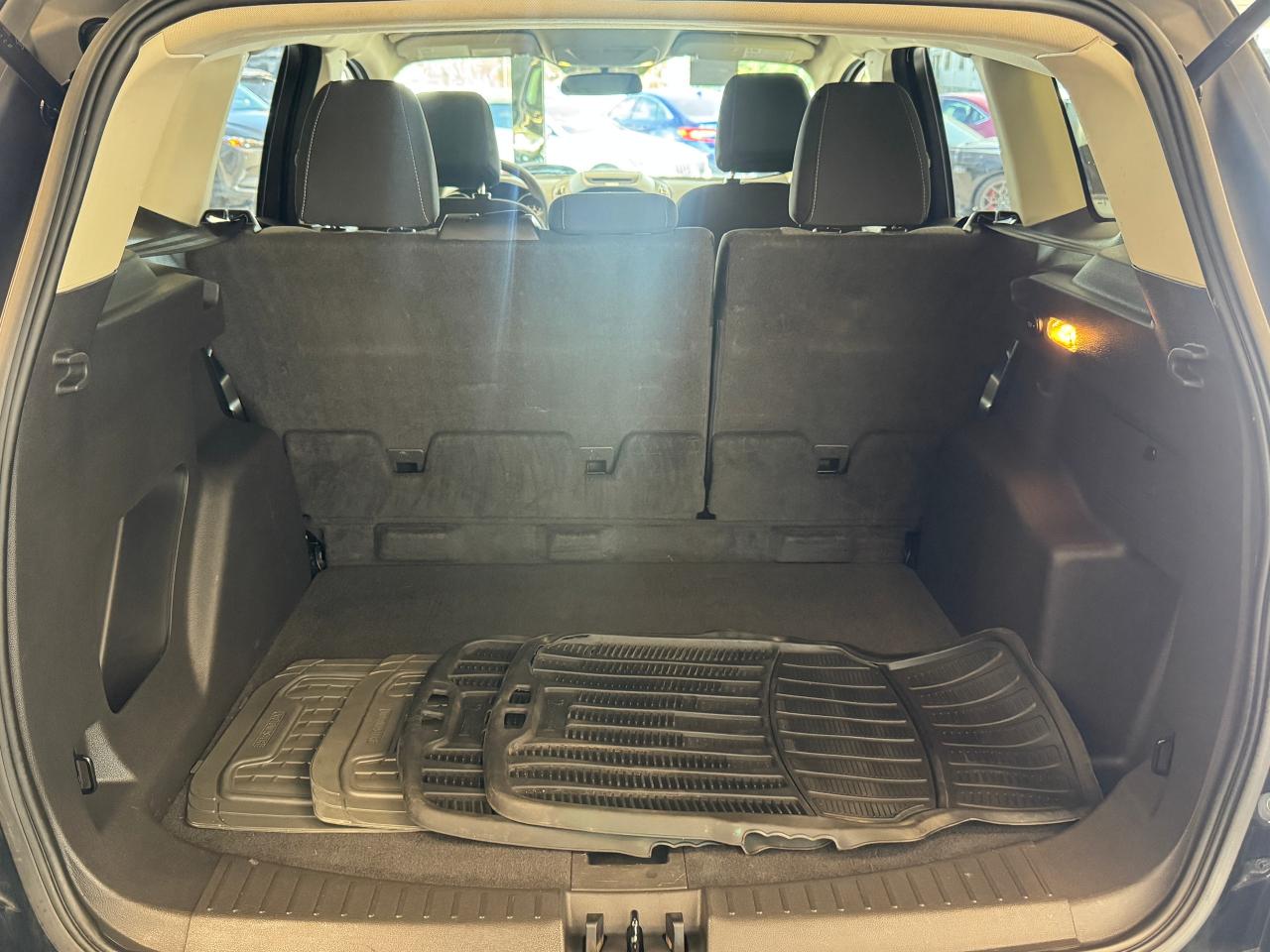 2017 Ford Escape SE+ApplePlay+Camera+Heated Seats+Rear Park Sensors Photo23