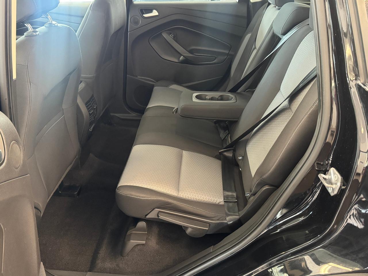 2017 Ford Escape SE+ApplePlay+Camera+Heated Seats+Rear Park Sensors Photo21