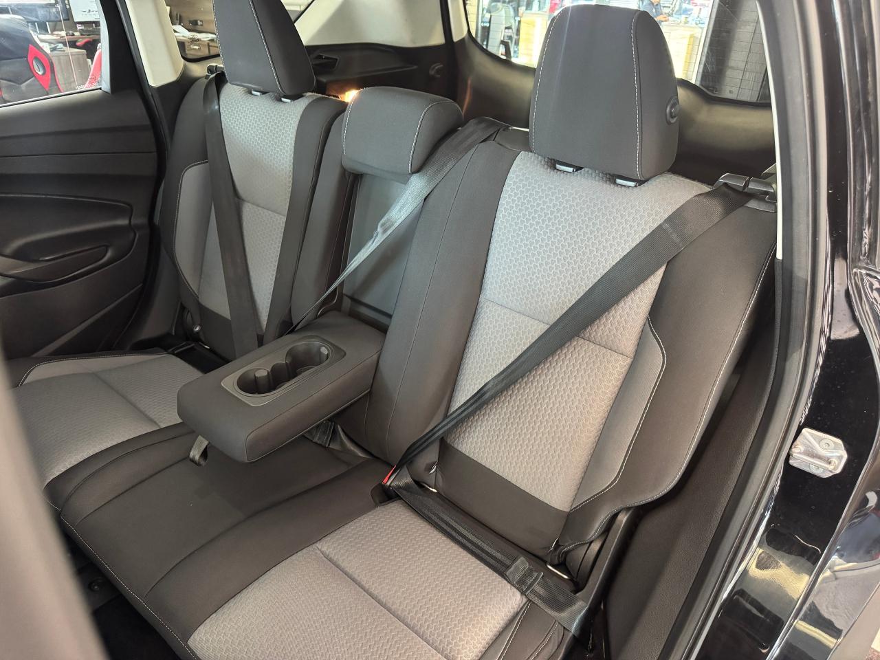 2017 Ford Escape SE+ApplePlay+Camera+Heated Seats+Rear Park Sensors Photo22