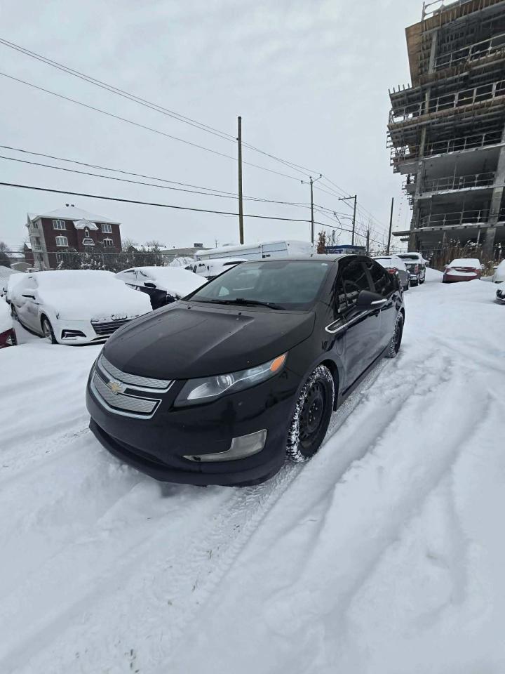 <p dir=ltr style=line-height: 1.38; text-align: center; margin-top: 0pt; margin-bottom: 0pt;><span style=font-size: 11pt; font-family: Arial,sans-serif; color: #000000; background-color: transparent; font-weight: 400; font-style: normal; font-variant: normal; text-decoration: none; vertical-align: baseline; white-space: pre-wrap;>En tant quexperts en financement automobile, nous avons la solution, peu importe votre situation. Un simple coup de t&eacute;l&eacute;phone et nous vous trouverons le v&eacute;hicule parfait.</span></p><p>&nbsp;</p><p><strong id=docs-internal-guid-a800d4c0-7fff-ec81-1fbb-e3a73346c03d style=font-weight: normal;>&nbsp;</strong></p><p>&nbsp;</p><p dir=ltr style=line-height: 1.38; text-align: center; margin-top: 0pt; margin-bottom: 0pt;><span style=font-size: 11pt; font-family: Arial,sans-serif; color: #000000; background-color: transparent; font-weight: 400; font-style: normal; font-variant: normal; text-decoration: none; vertical-align: baseline; white-space: pre-wrap;>✅ Garantie Moteur et Transmission avec option 1 an disponible &agrave; l&rsquo;achat sur tous les v&eacute;hicules en inventaire.</span></p><p>&nbsp;</p><p><strong style=font-weight: normal;>&nbsp;</strong></p><p>&nbsp;</p><p dir=ltr style=line-height: 1.38; text-align: center; margin-top: 0pt; margin-bottom: 0pt;><span style=font-size: 11pt; font-family: Arial,sans-serif; color: #000000; background-color: transparent; font-weight: 400; font-style: normal; font-variant: normal; text-decoration: none; vertical-align: baseline; white-space: pre-wrap;>💳 Paiements par carte d&eacute;bit et cr&eacute;dit accept&eacute;s. 🔄 Nous acceptons les &eacute;changes.</span></p><p>&nbsp;</p><p><strong style=font-weight: normal;>&nbsp;</strong></p><p>&nbsp;</p><p dir=ltr style=line-height: 1.38; text-align: center; margin-top: 0pt; margin-bottom: 0pt;><span style=font-size: 11pt; font-family: Arial,sans-serif; color: #000000; background-color: transparent; font-weight: 400; font-style: normal; font-variant: normal; text-decoration: none; vertical-align: baseline; white-space: pre-wrap;>Contactez-moi, Samuel Primeau, au 📞 450****369****3013 🚀 </span></p><p>&nbsp;</p><p>&nbsp;</p><p>&nbsp;</p><p dir=ltr style=line-height: 1.38; text-align: center; margin-top: 0pt; margin-bottom: 0pt;><span style=font-size: 11pt; font-family: Arial,sans-serif; color: #000000; background-color: transparent; font-weight: 400; font-style: normal; font-variant: normal; text-decoration: none; vertical-align: baseline; white-space: pre-wrap;>Commer&ccedil;ants de v&eacute;hicules usag&eacute;s, &agrave; votre service! </span></p>