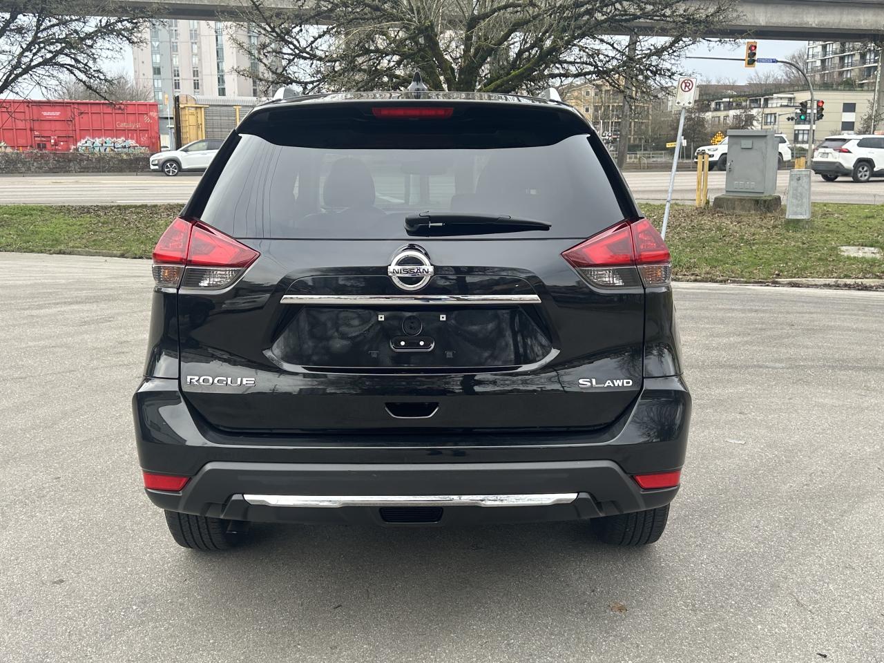 2018 Nissan Rogue SL - Photo #7