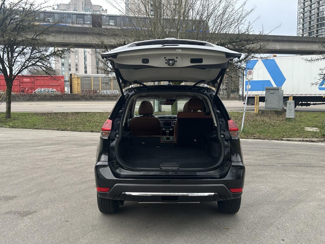 2018 Nissan Rogue SL - Photo #8