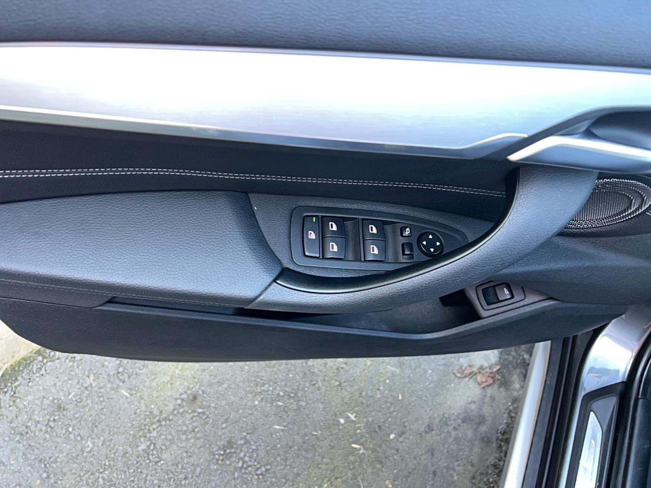 2016 BMW X1 xDrive28i Photo