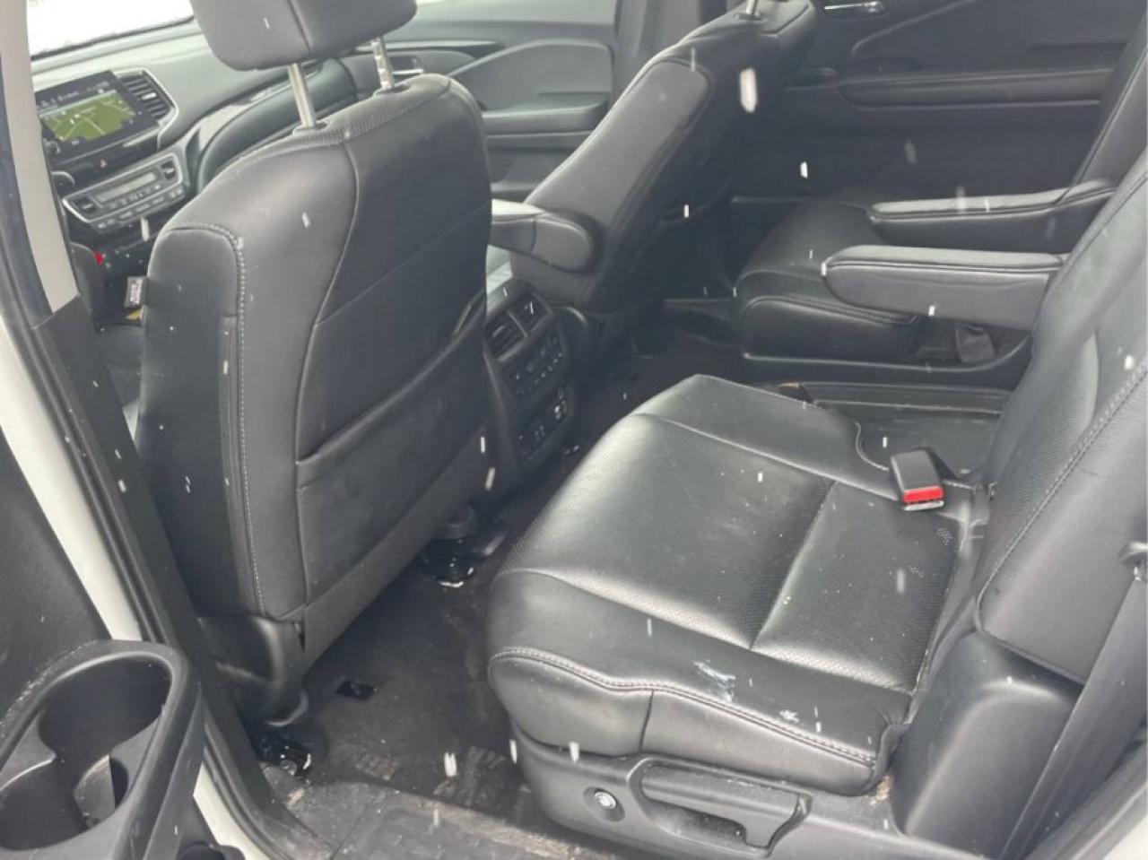 2020 Honda Pilot * AWD * NO ACCIDENTS TOURING W/REAR CAPTAIN'S CHAIRS Photo2