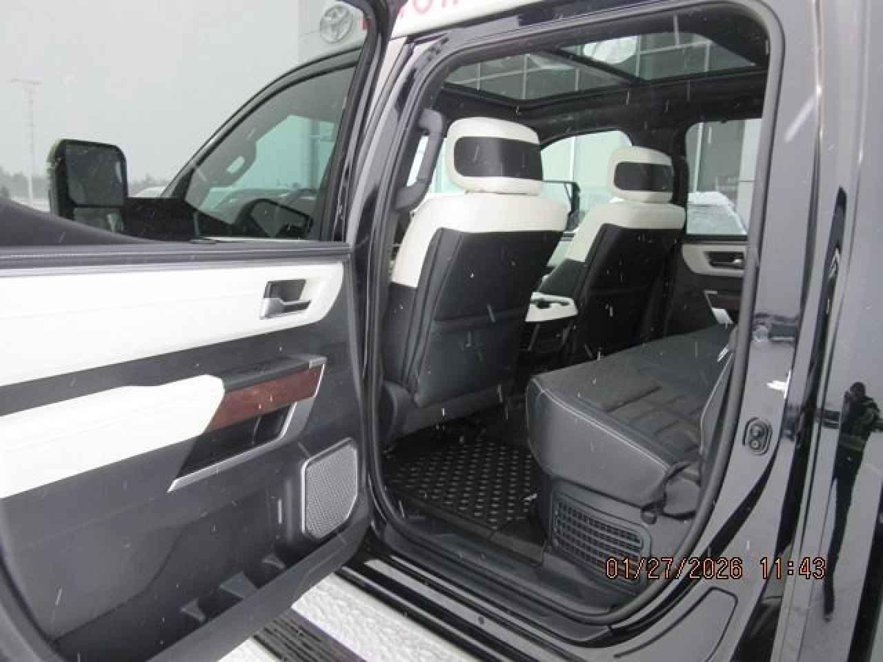 2023 Toyota Tundra Capstone Hybrid Photo