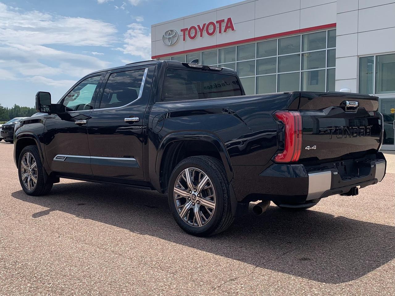 2023 Toyota Tundra Capstone Hybrid Photo2