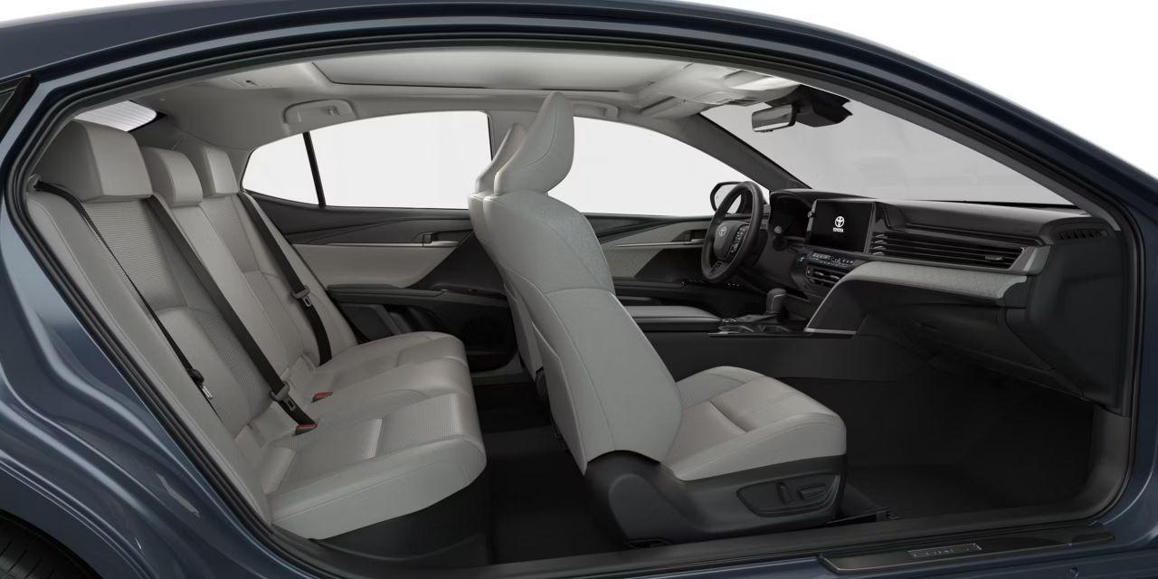 2026 Toyota Camry HYBRID XLE AWD Photo