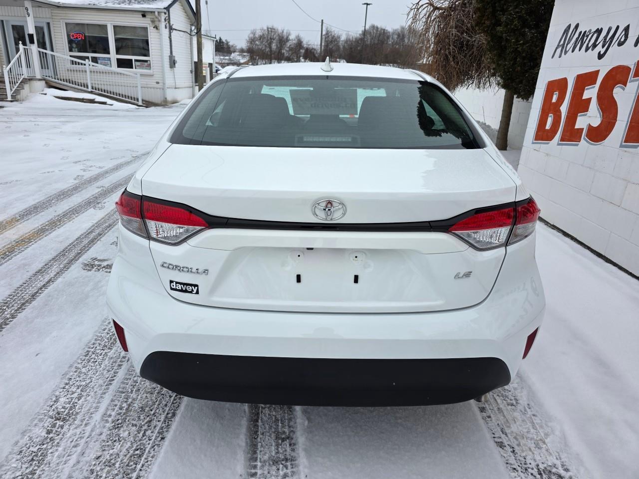 2024 Toyota Corolla LE 4DR SEDAN Photo