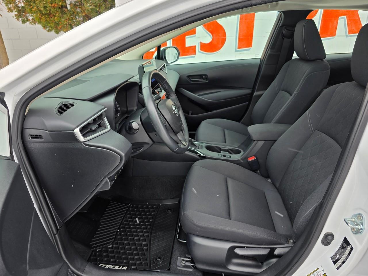 2024 Toyota Corolla LE 4DR SEDAN Photo