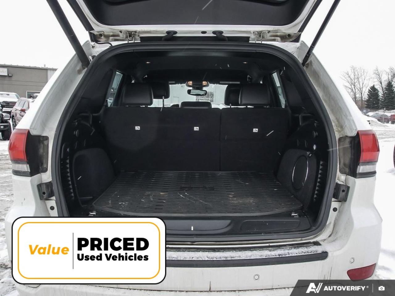 2020 Jeep Grand Cherokee Laredo 4dr 4x4 Photo