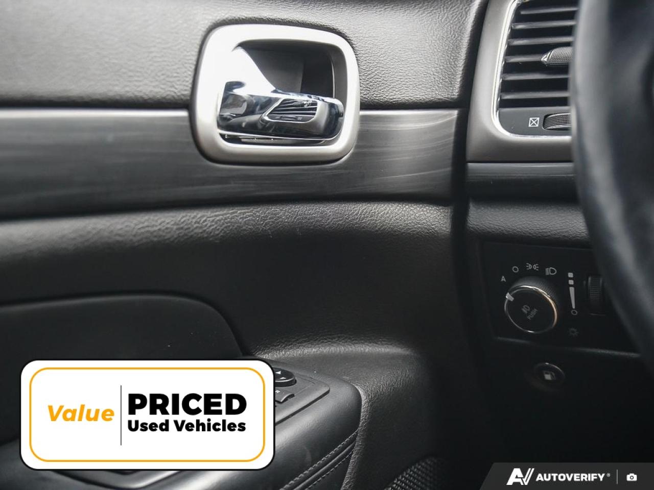 2020 Jeep Grand Cherokee Laredo 4dr 4x4 Photo