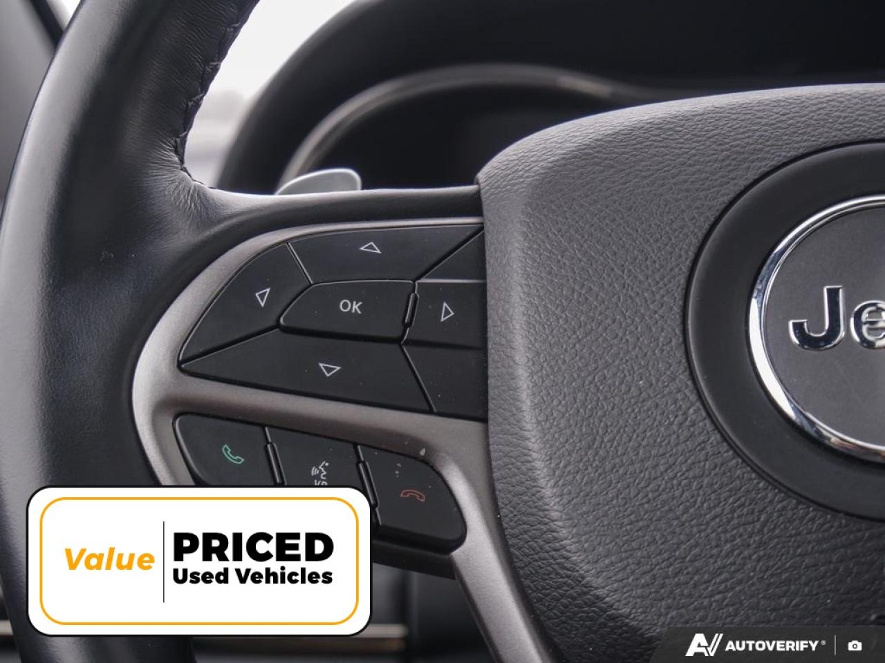 2020 Jeep Grand Cherokee Laredo 4dr 4x4 Photo