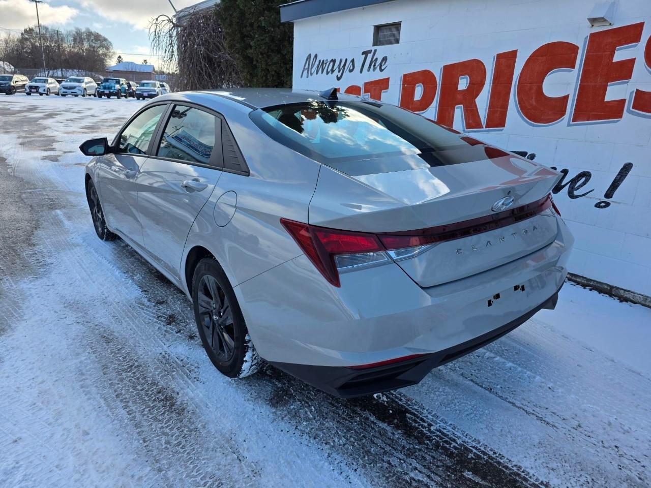 2021 Hyundai Elantra PREFERRED 4DR SEDAN Photo