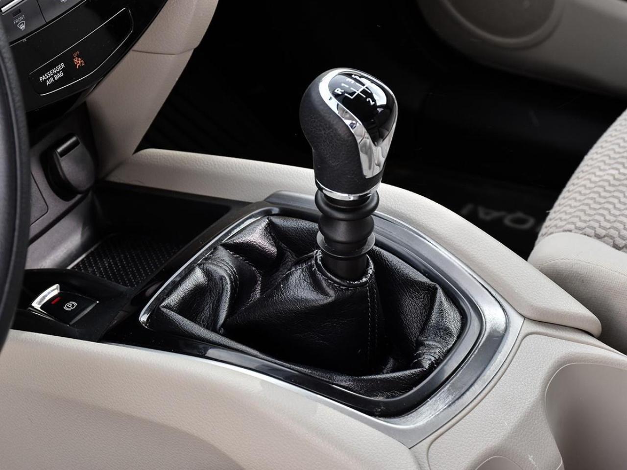 2019 Nissan Qashqai S (CVT) 4dr Front-Wheel Drive Photo