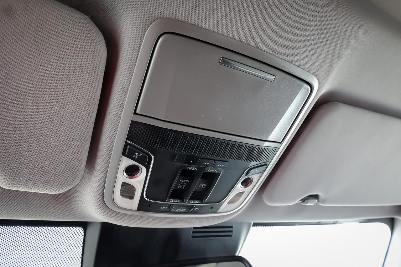 2018 Honda CR-V Touring 4dr All-wheel Drive Photo