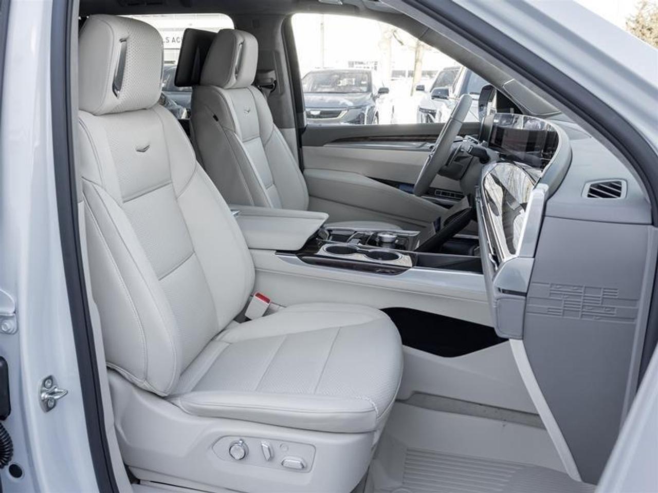2026 Cadillac Escalade ESV Platinum Sport 4dr 4x4 Photo