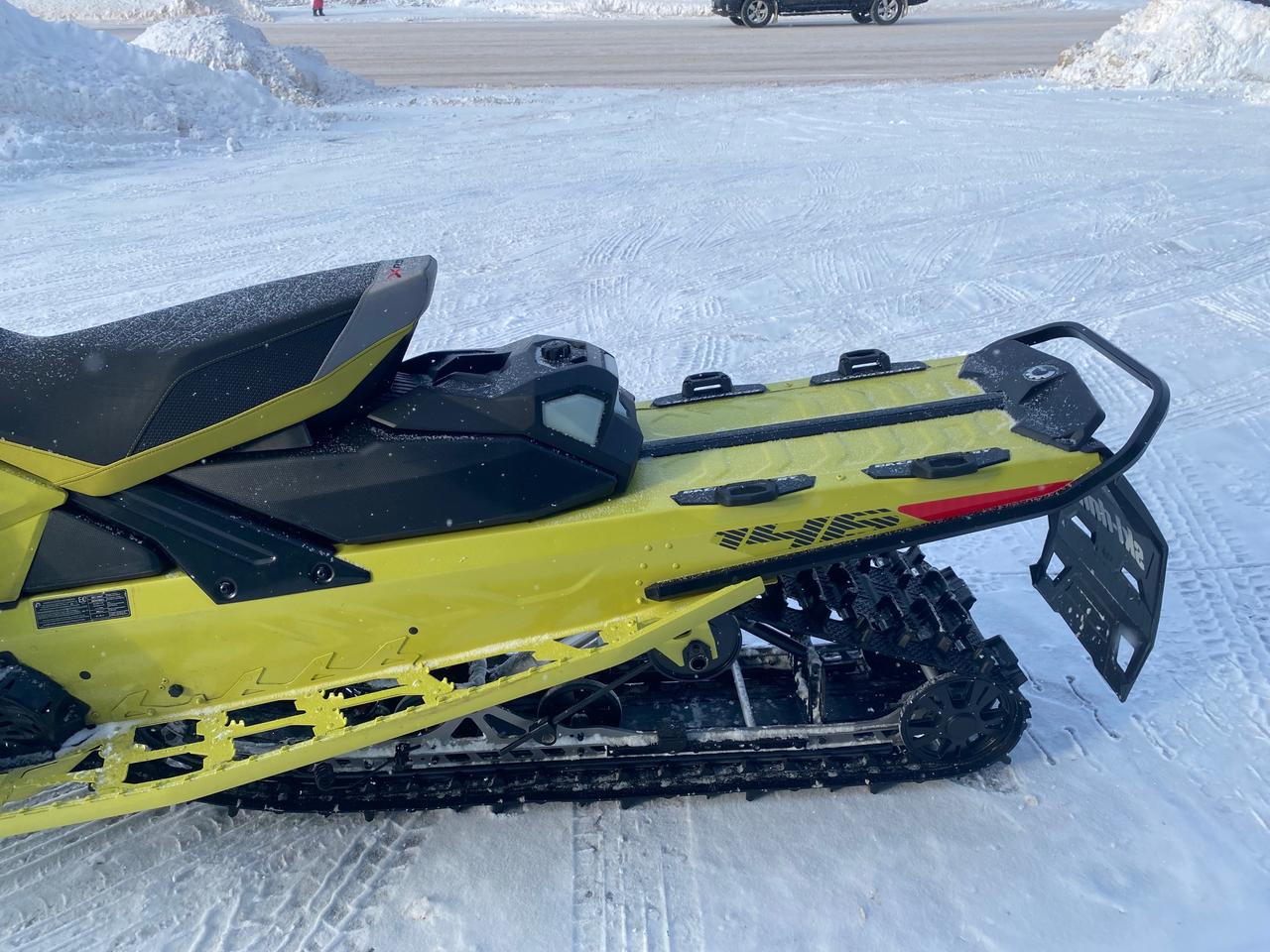 2025 Ski-Doo Backcountry™ X-RS® 850 E-TEC T.R 146 SS St.150 1.5  Photo