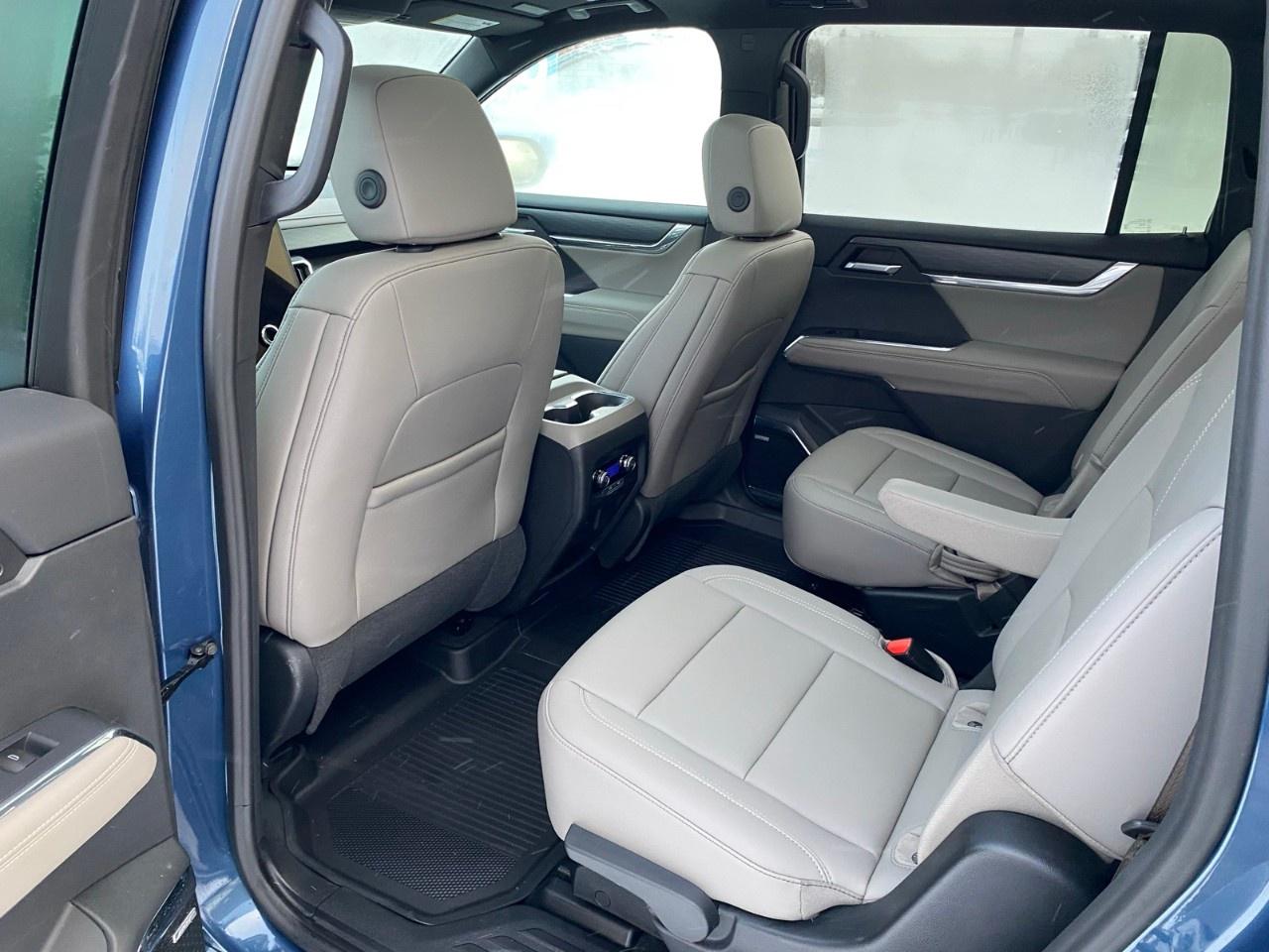 2024 GMC Acadia AWD Elevation Photo