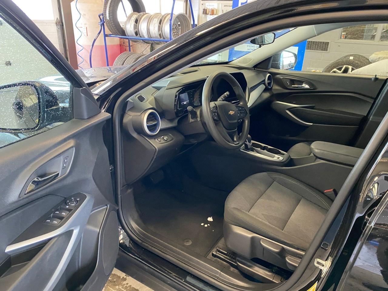 2024 Chevrolet Trax Fwd 4dr Ls Photo