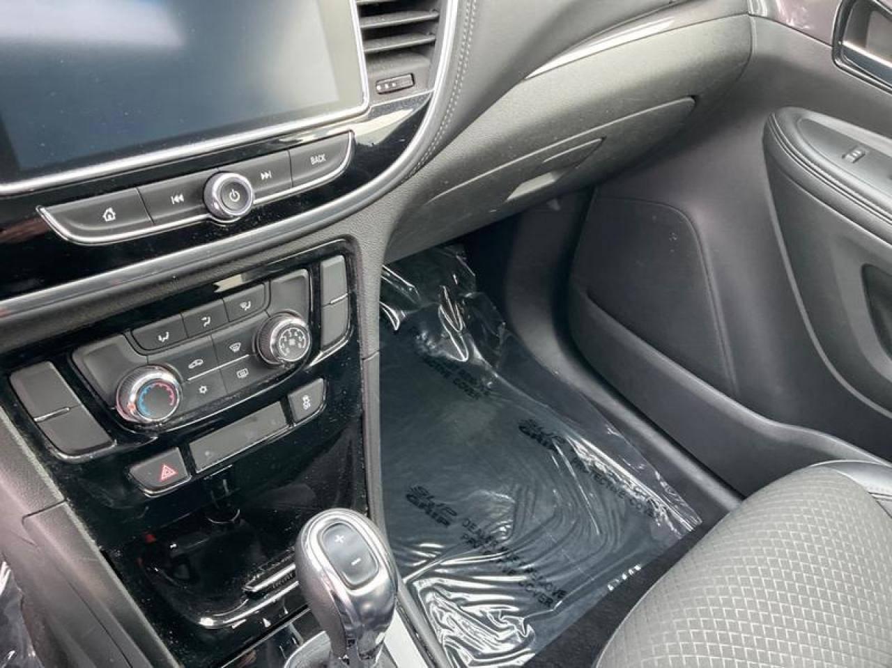 2019 Buick Encore Preferred Photo4