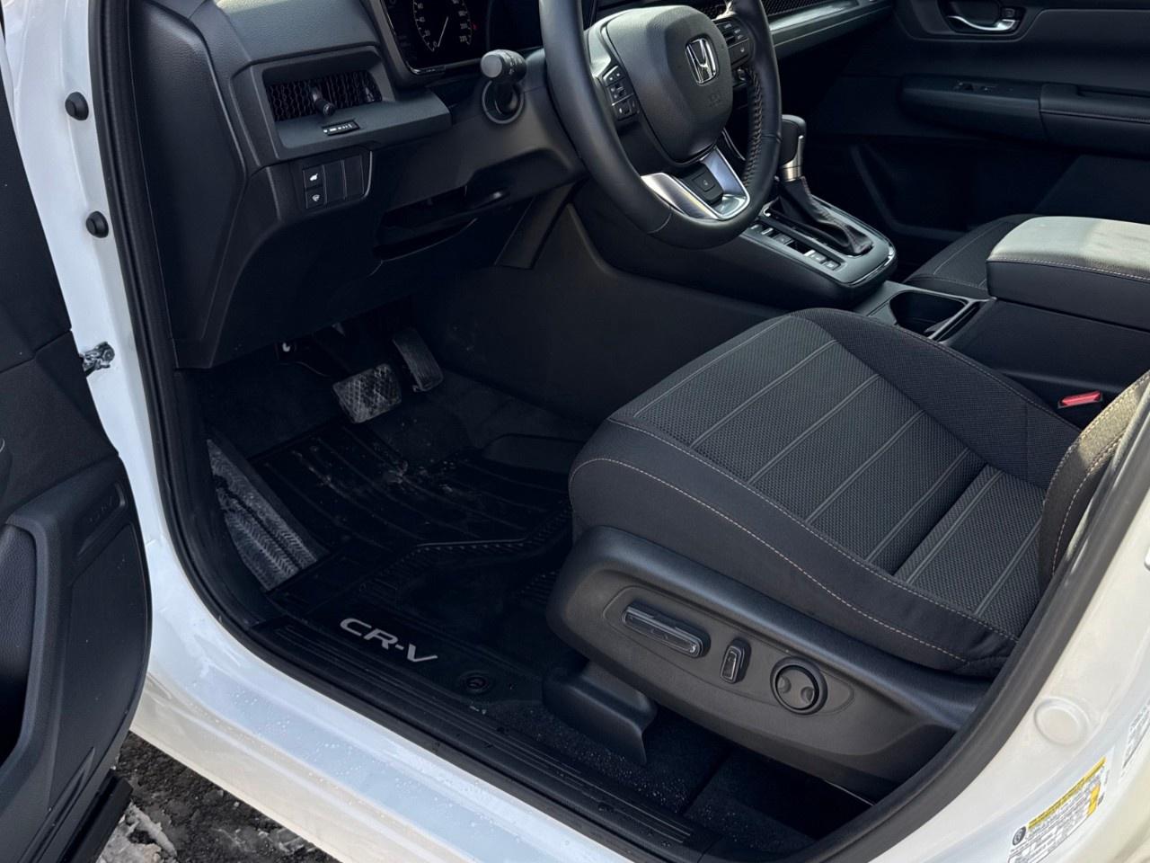 2026 Honda CR-V Hybrid Sport AWD Photo