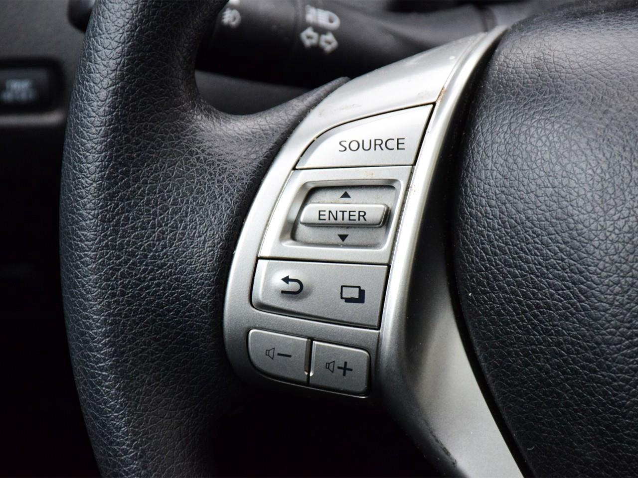 2015 Nissan Rogue  Photo