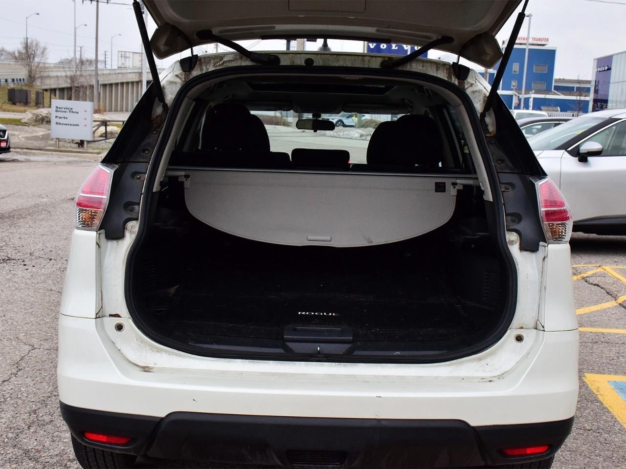 2015 Nissan Rogue  Photo