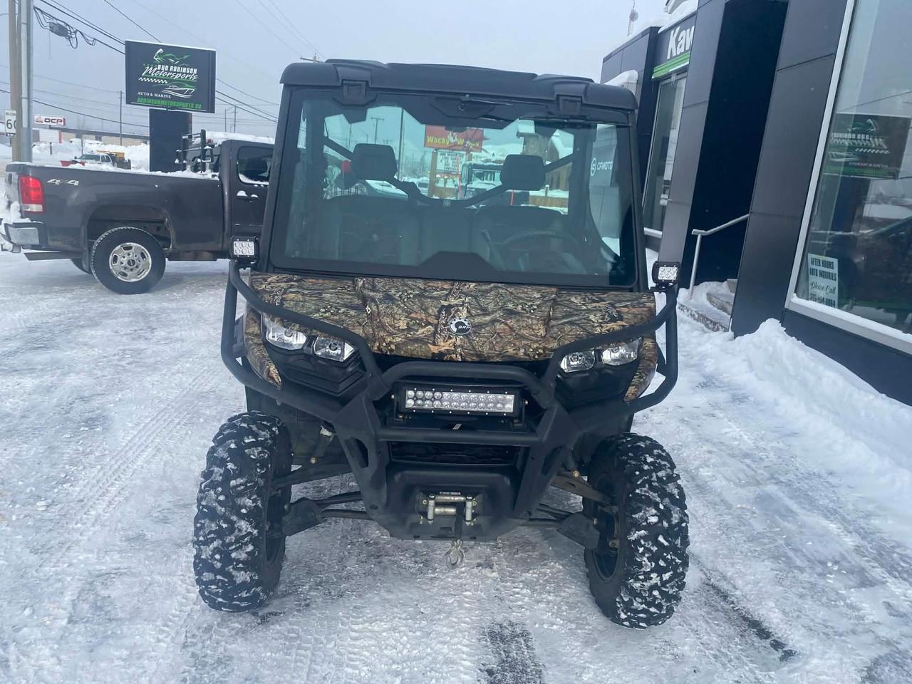 2020 Polaris Defender XT™ HD10 Mossy Oak Break-Up Country Camo  Photo
