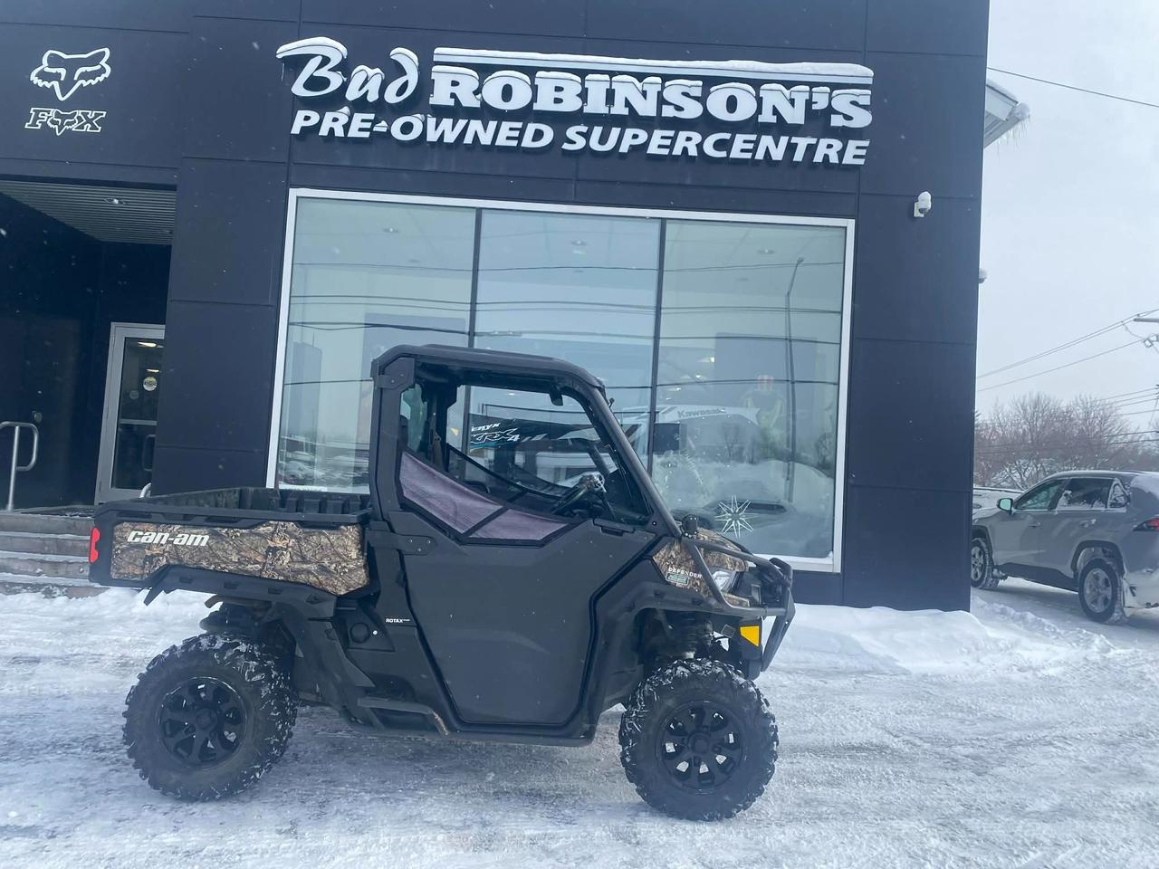 2020 Polaris Defender XT™ HD10 Mossy Oak Break-Up Country Camo  Photo