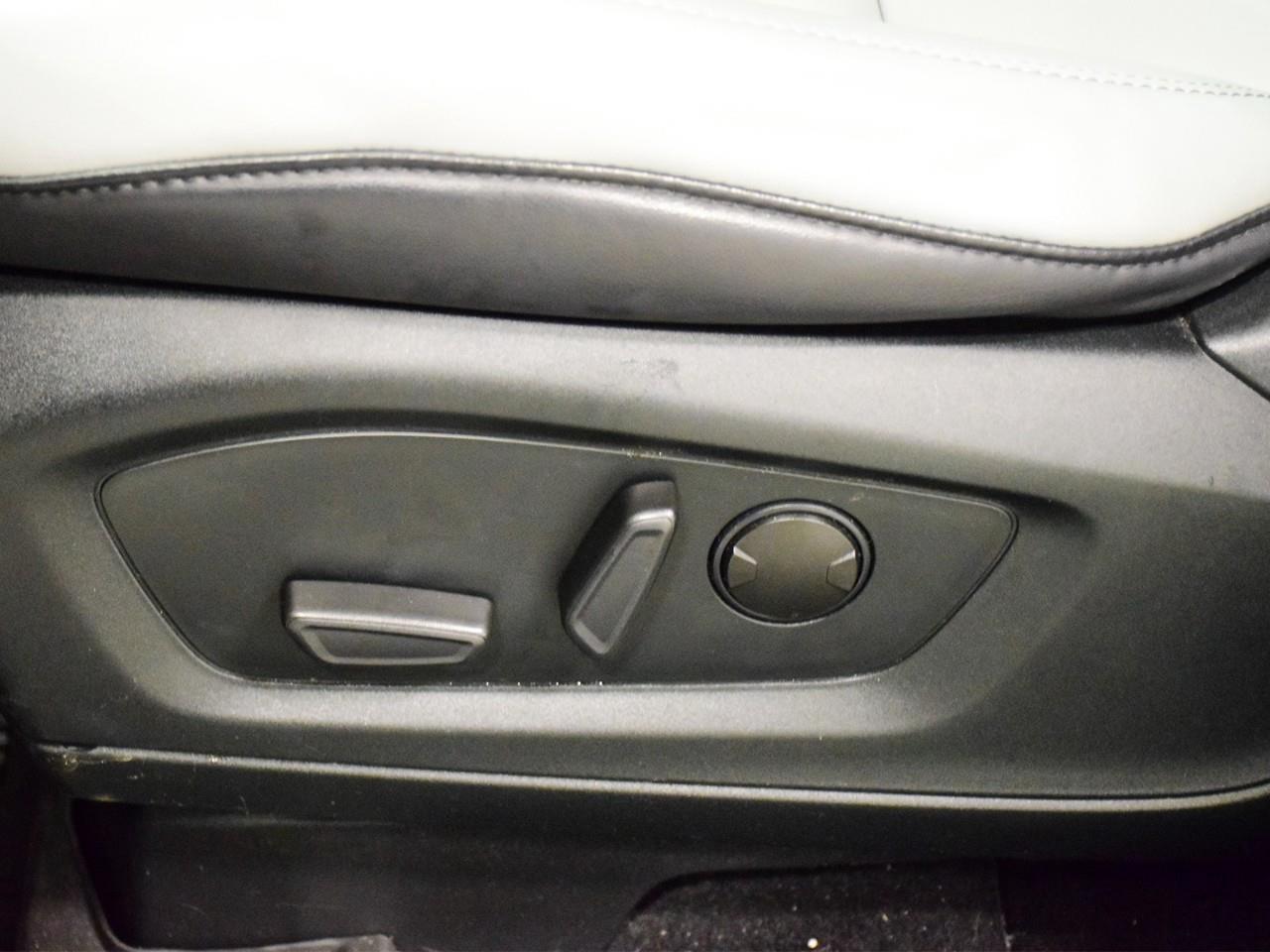 2021 Ford Explorer XLT 4DR 4X4 Photo