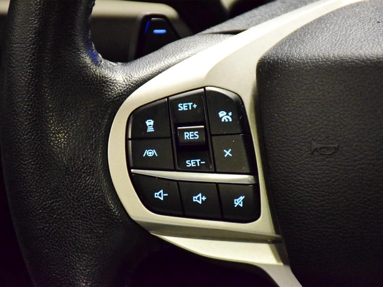 2021 Ford Explorer XLT 4DR 4X4 Photo