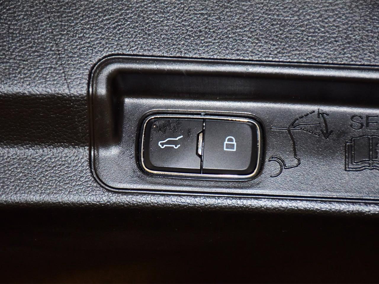 2021 Ford Explorer XLT 4DR 4X4 Photo