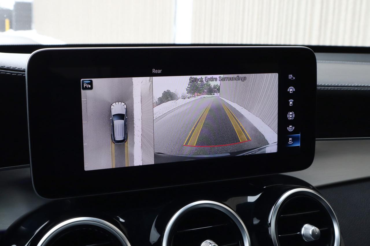 2020 Mercedes-Benz GLC  Photo