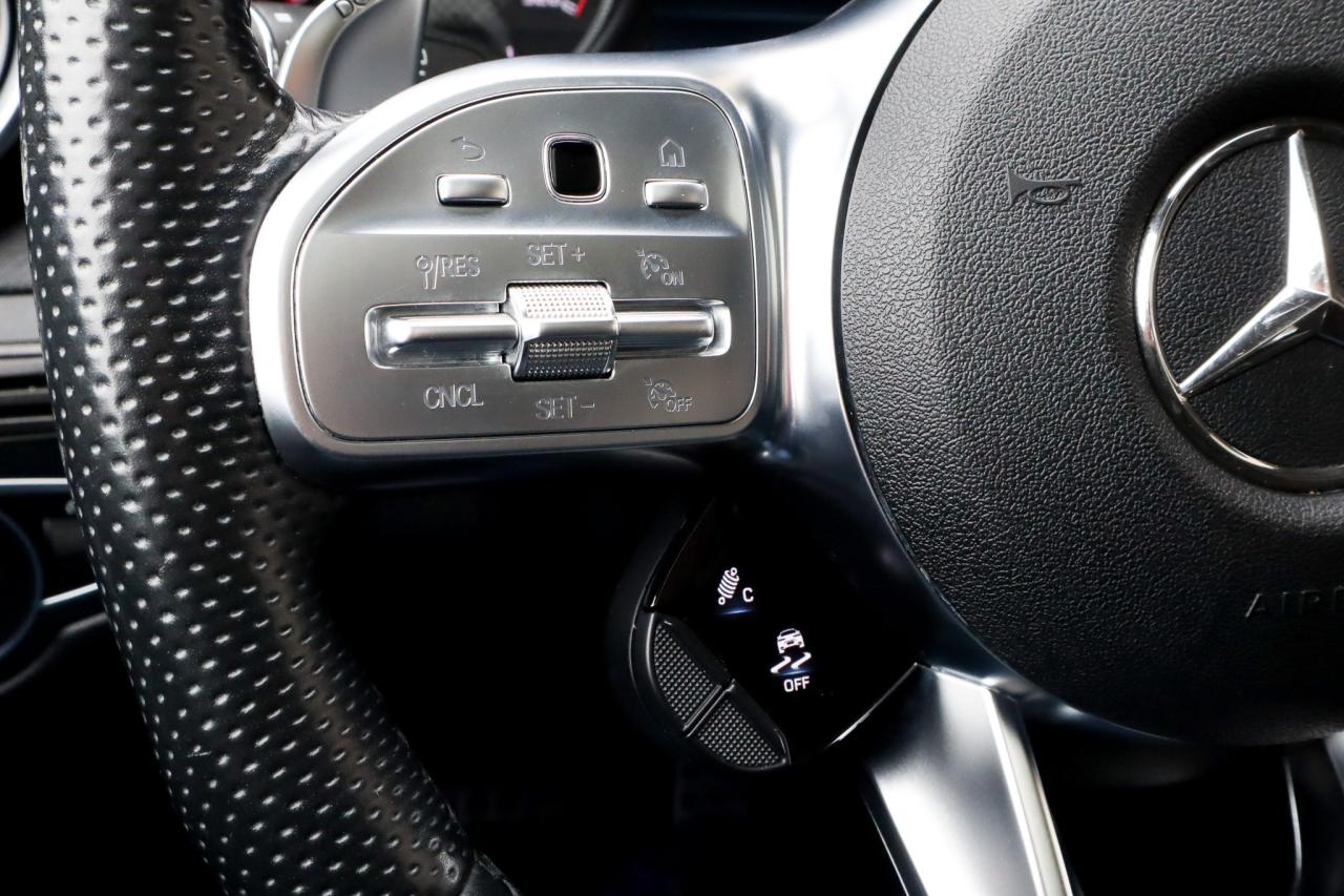 2020 Mercedes-Benz GLC  Photo