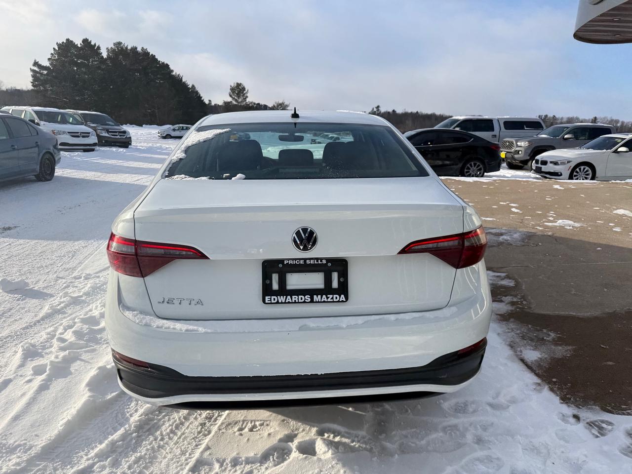 2024 Volkswagen Jetta Trendline (A8) 4dr Sedan Photo